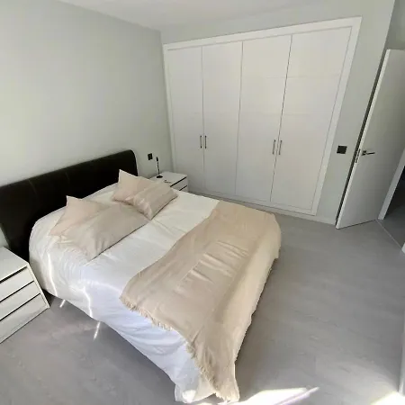 דירה Views, Comfort And Location מארבלה